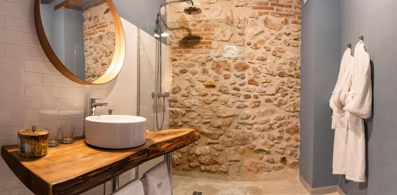 ホテル El Palauet Del Priorat コルノデイヤ エクステリア 写真