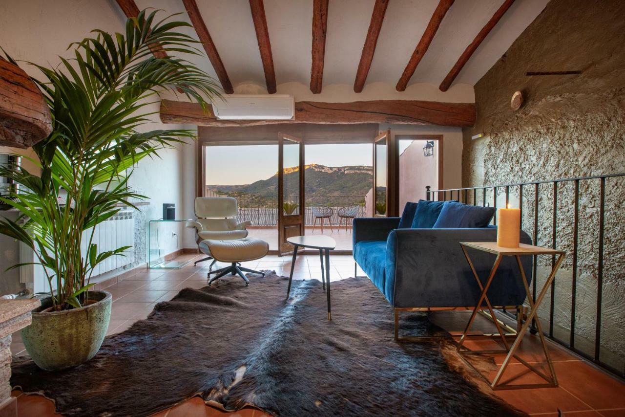 ホテル El Palauet Del Priorat コルノデイヤ エクステリア 写真
