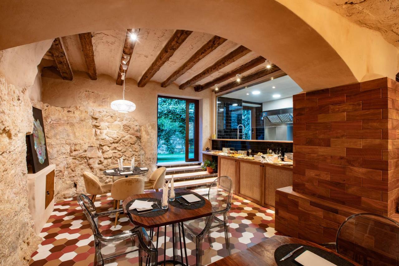 ホテル El Palauet Del Priorat コルノデイヤ エクステリア 写真