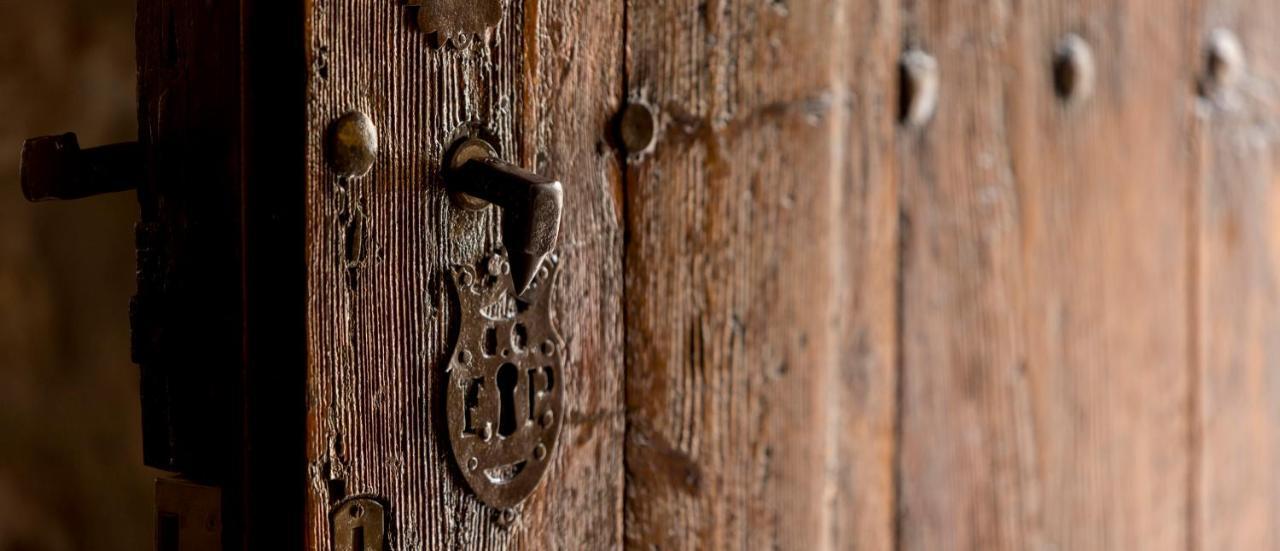 ホテル El Palauet Del Priorat コルノデイヤ エクステリア 写真